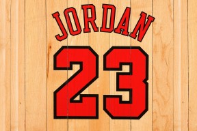 亚博体育app-魔幻跨界！塞维利亚备战亚冠，魔术备战欧联，曼城却因NBA季后赛再遭质疑